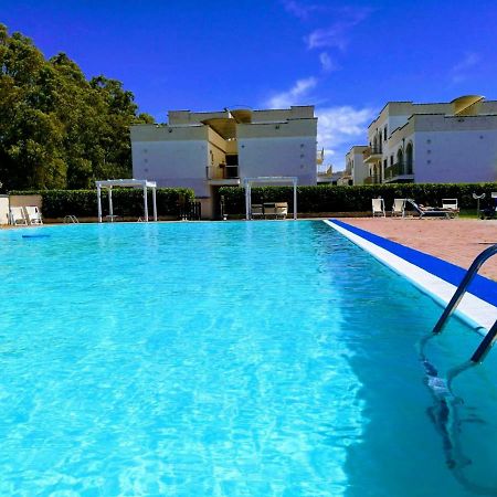 Villaggio Catalano Кастеланета Марина Екстериор снимка