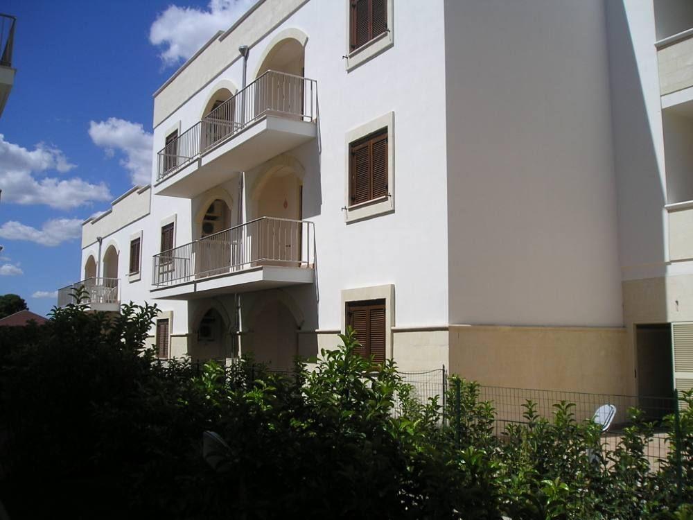 Villaggio Catalano Кастеланета Марина Екстериор снимка