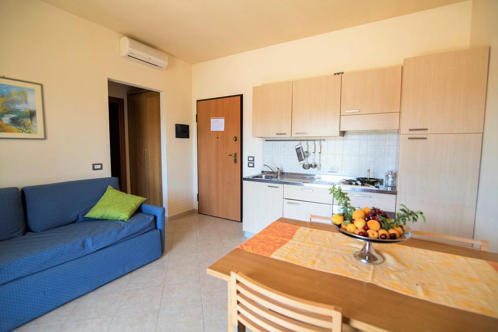 Villaggio Catalano Кастеланета Марина Екстериор снимка