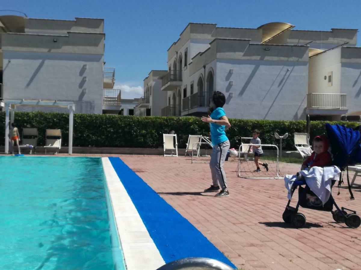 Villaggio Catalano Кастеланета Марина Екстериор снимка